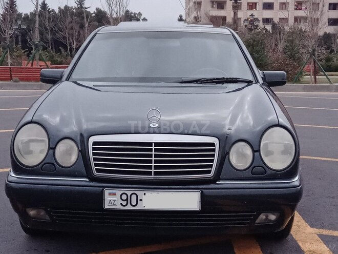 Mercedes E 280 1999, 290,495 km - 2.8 l - Bakı