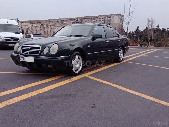 Mercedes E 280 1999, 290,495 km - 2.8 l - Bakı