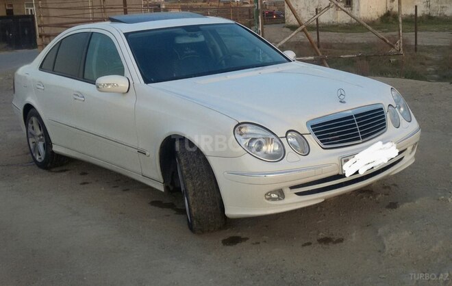 Mercedes E 320 2003, 194,000 km - 3.2 l - Bakı