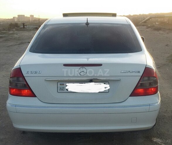 Mercedes E 320 2003, 194,000 km - 3.2 l - Bakı