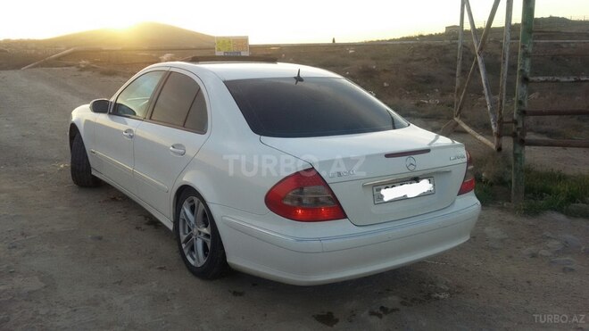 Mercedes E 320 2003, 194,000 km - 3.2 l - Bakı