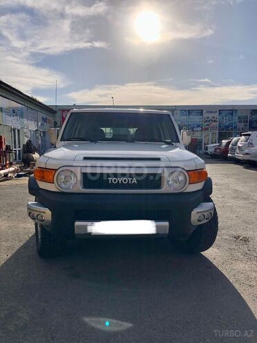 Toyota FJ Cruiser 2013, 120,000 km - 4.0 л - Bakı