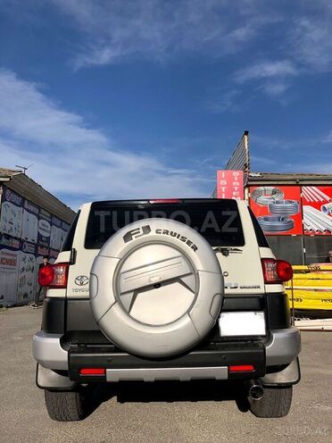 Toyota FJ Cruiser 2013, 120,000 km - 4.0 л - Bakı