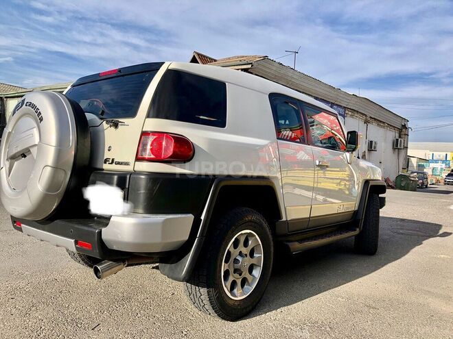 Toyota FJ Cruiser 2013, 120,000 km - 4.0 л - Bakı