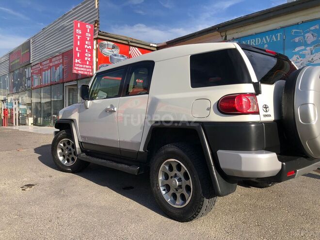 Toyota FJ Cruiser 2013, 120,000 km - 4.0 л - Bakı