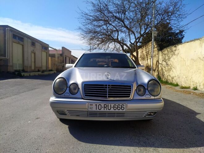 Mercedes E 230 1996, 419,000 km - 2.3 l - Bakı