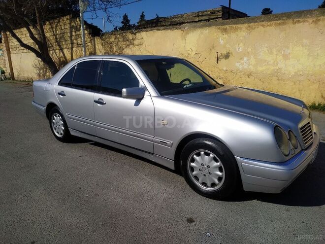 Mercedes E 230 1996, 419,000 km - 2.3 l - Bakı