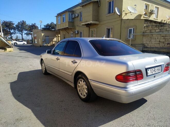 Mercedes E 230 1996, 419,000 km - 2.3 l - Bakı