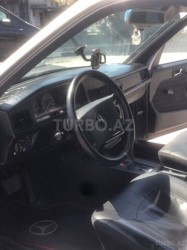 Mercedes 190 1992, 321,600 km - 2.0 л - Bakı