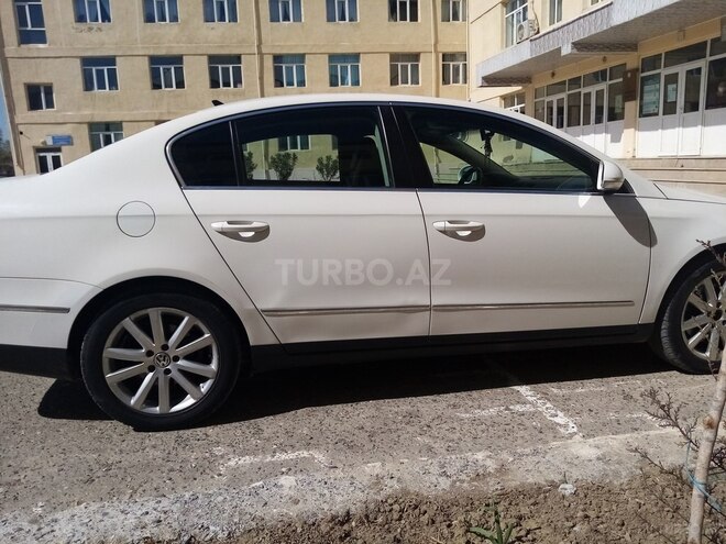 Volkswagen Passat 2010, 256,000 km - 2.0 l - Bakı