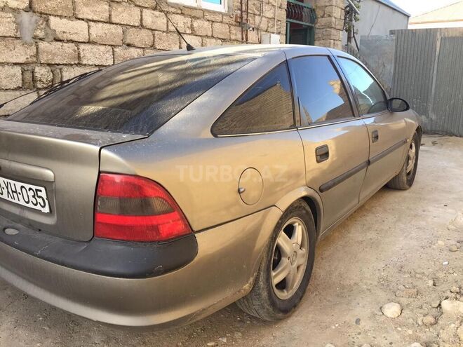 Opel Vectra 1996, 100,000 km - 2.0 л - Bakı