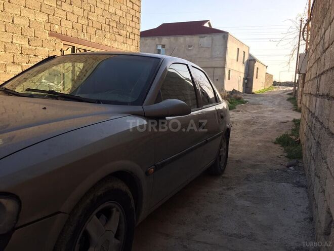 Opel Vectra 1996, 100,000 km - 2.0 л - Bakı