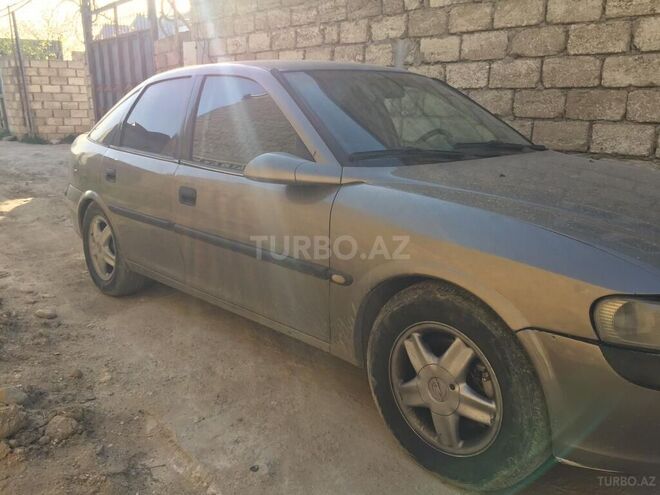 Opel Vectra 1996, 100,000 km - 2.0 л - Bakı