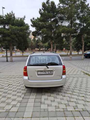 Toyota Corolla 2006, 197,000 km - 1.4 l - Sumqayıt
