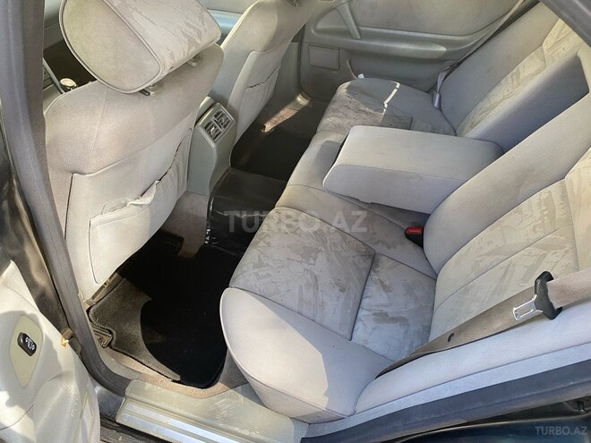 Mercedes E 230 1997, 448,000 km - 2.3 л - Bakı