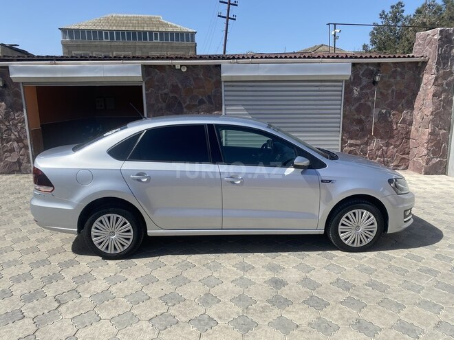 Volkswagen Polo 2019, 40,600 km - 1.6 l - Bakı