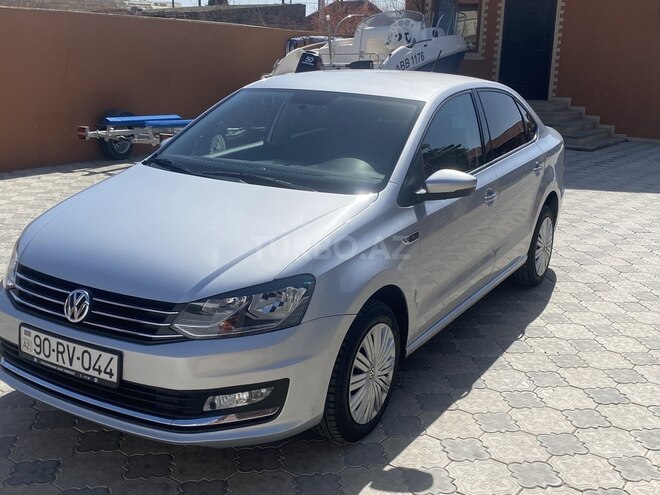 Volkswagen Polo 2019, 40,600 km - 1.6 l - Bakı