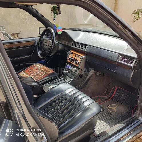 Mercedes E 200 1995, 420,000 km - 2.0 l - Bakı