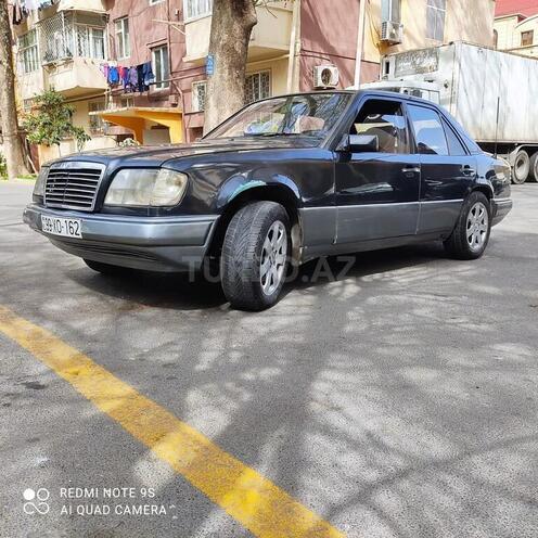 Mercedes E 200 1995, 420,000 km - 2.0 l - Bakı