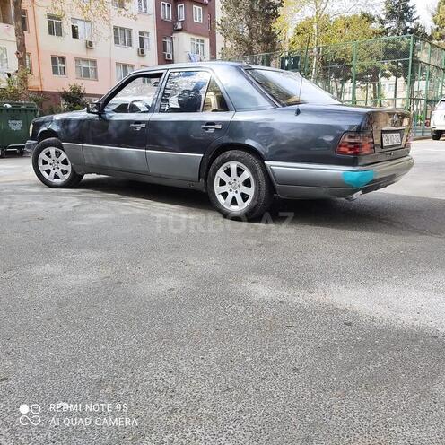 Mercedes E 200 1995, 420,000 km - 2.0 l - Bakı