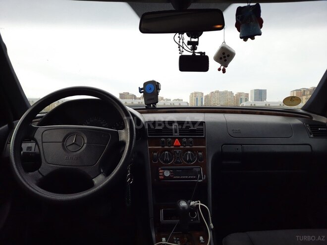 Mercedes C 200 1999, 305,000 km - 2.0 l - Bakı