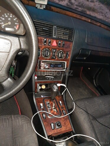 Mercedes C 200 1999, 305,000 km - 2.0 l - Bakı