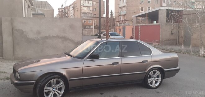 BMW 525 1992, 247,000 km - 2.5 л - Bakı