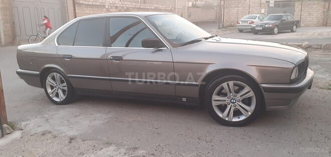 BMW 525 1992, 247,000 km - 2.5 л - Bakı