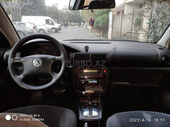 Volkswagen Passat 1998, 219,200 km - 1.8 л - Sumqayıt