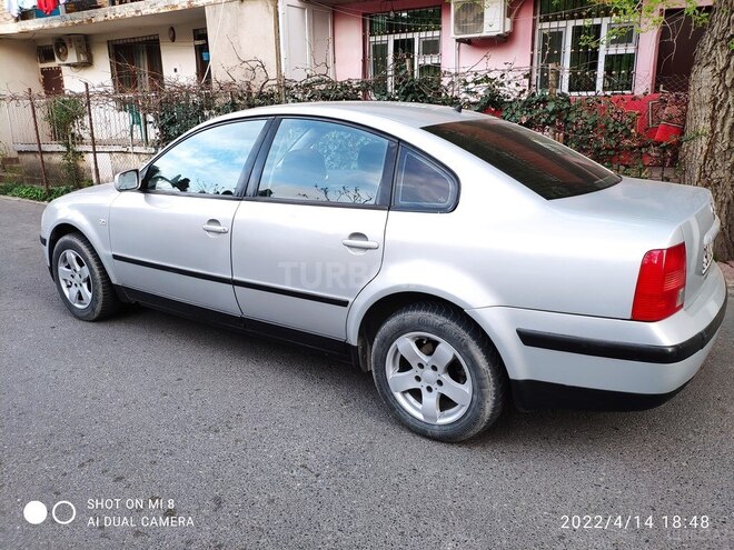 Volkswagen Passat 1998, 219,200 km - 1.8 л - Sumqayıt