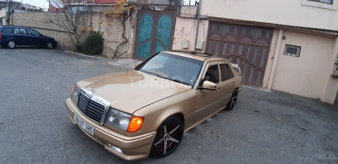 Mercedes E 200 1988, 350,000 km - 2.0 l - Bakı