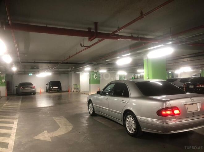 Mercedes E 240 2001, 190,896 km - 2.4 л - Bakı