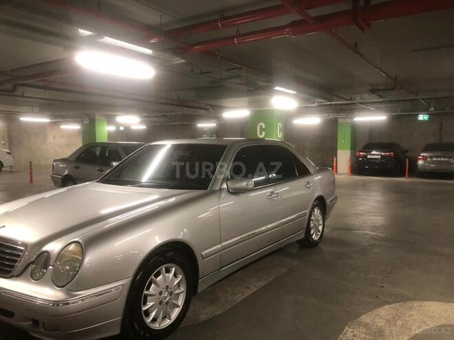 Mercedes E 240 2001, 190,896 km - 2.4 л - Bakı