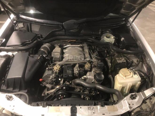 Mercedes E 240 2001, 190,896 km - 2.4 л - Bakı