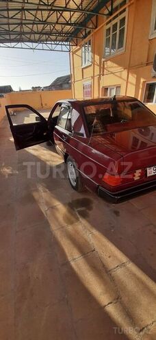 Mercedes 190 1990, 300,000 km - 1.8 l - Neftçala