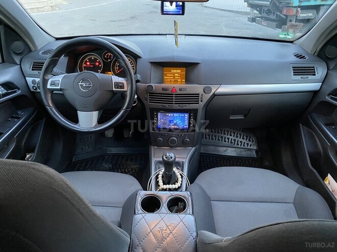 Opel Astra 2005, 259,000 km - 1.7 l - Bakı
