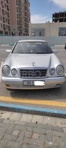Mercedes E 200 1998, 470,000 km - 2.0 l - Sumqayıt