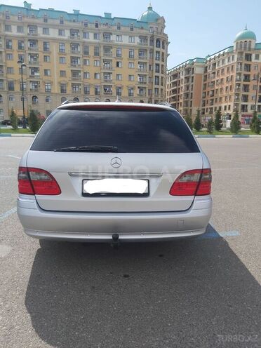Mercedes E 220 2008, 264,000 km - 2.2 l - Sumqayıt