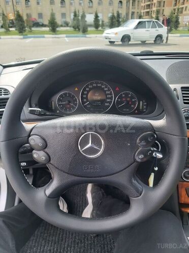 Mercedes E 220 2008, 264,000 km - 2.2 l - Sumqayıt