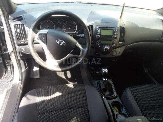 Hyundai i30 2011, 176,999 km - 1.4 l - Bakı