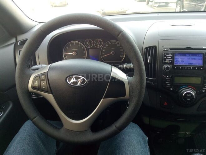 Hyundai i30 2011, 176,999 km - 1.4 l - Bakı