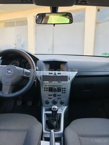 Opel Astra 2009, 190,000 km - 1.4 l - Gəncə
