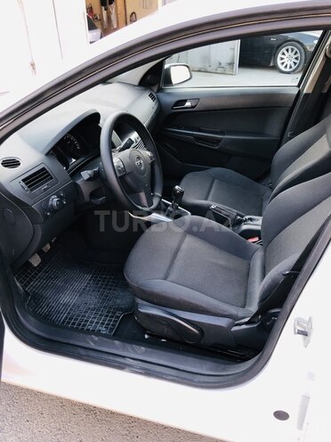 Opel Astra 2009, 190,000 km - 1.4 l - Gəncə