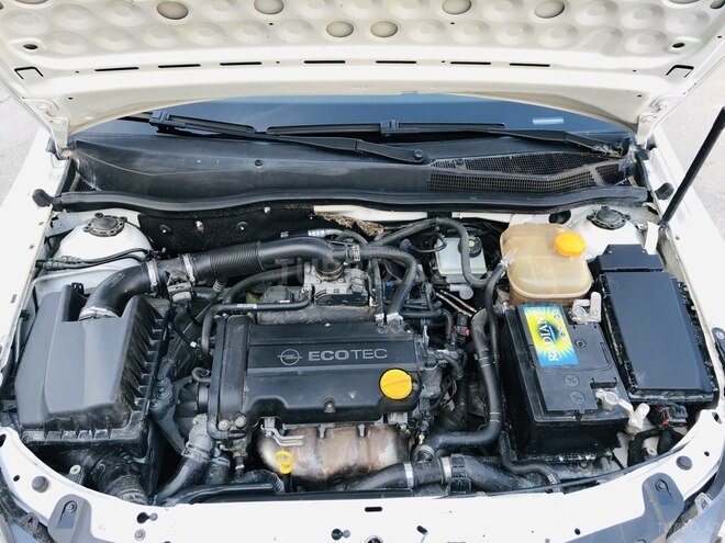 Opel Astra 2009, 190,000 km - 1.4 l - Gəncə