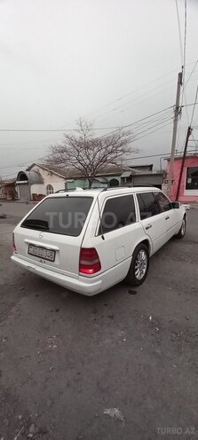 Mercedes E 300 1994, 423,654 km - 3.0 л - Xırdalan