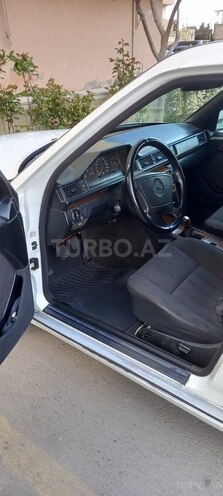 Mercedes E 300 1994, 423,654 km - 3.0 л - Xırdalan