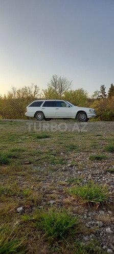 Mercedes E 300 1994, 423,654 km - 3.0 л - Xırdalan