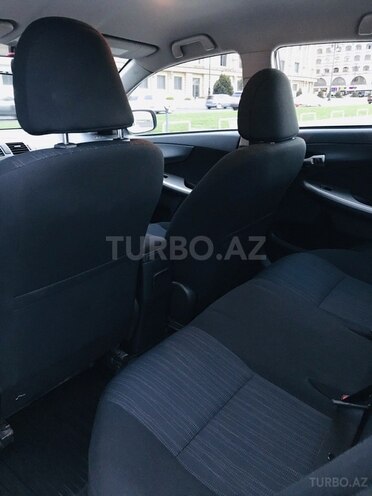 Toyota Corolla 2010, 193,187 km - 1.4 l - Bakı