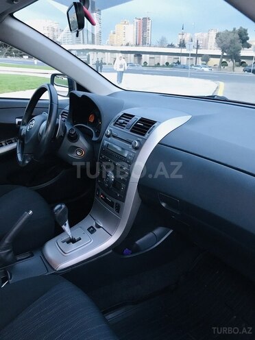 Toyota Corolla 2010, 193,187 km - 1.4 l - Bakı