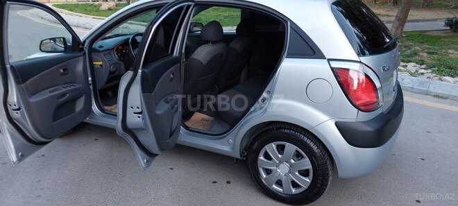 Kia Rio 2006, 129,000 km - 1.4 l - Bakı